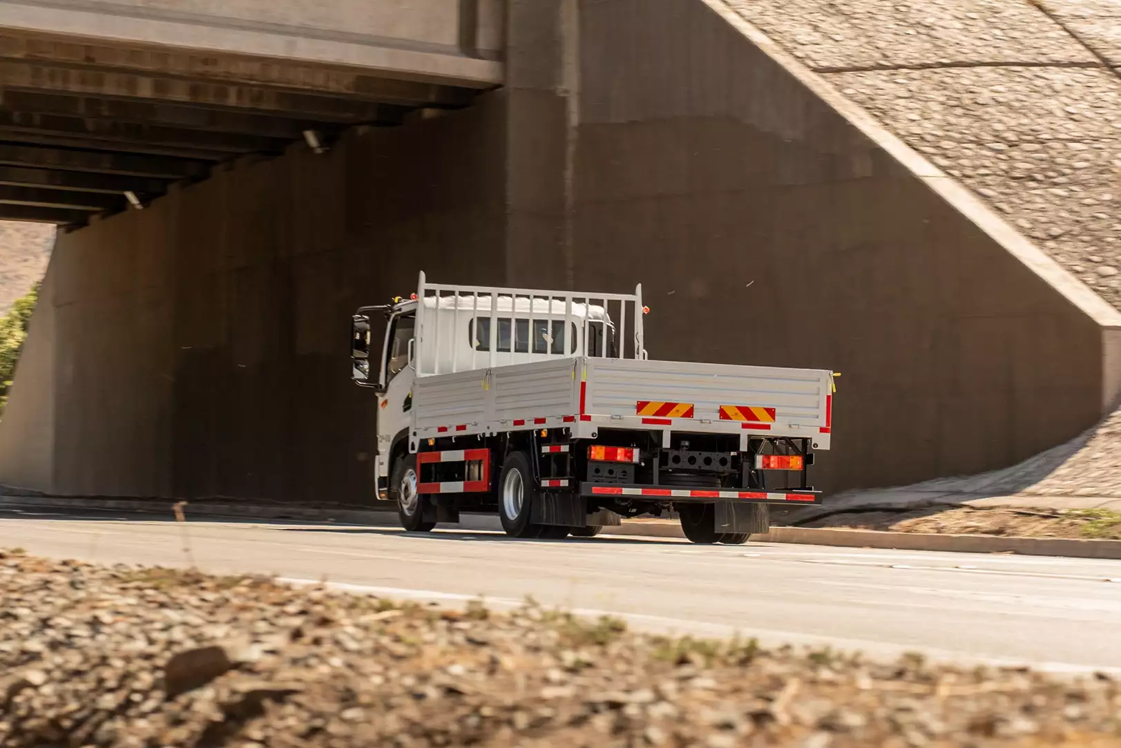 POTENCIA Y ESPACIO: CARGA HASTA 3.570 KG POTENCIA Y ESPACIO: CARGA HASTA 3.570 KG